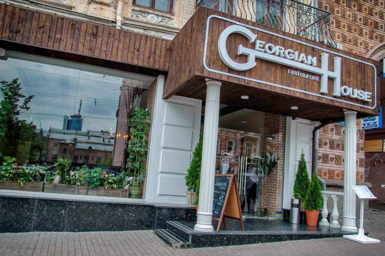 U-Compass Kyiv Exterior photo